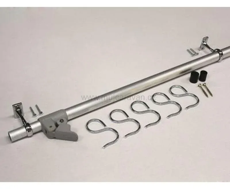 Šatní tyč do zadní garáže, dlouhá verze