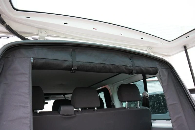 Prémiová moskytiéra Carbest pro zadní výklopné dveře VW T5/T6