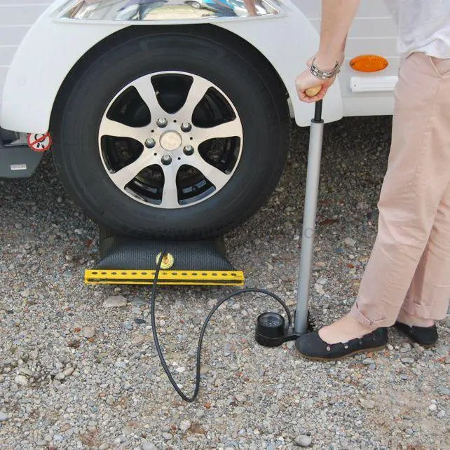 Zvedák vozu Emuk Air Lift