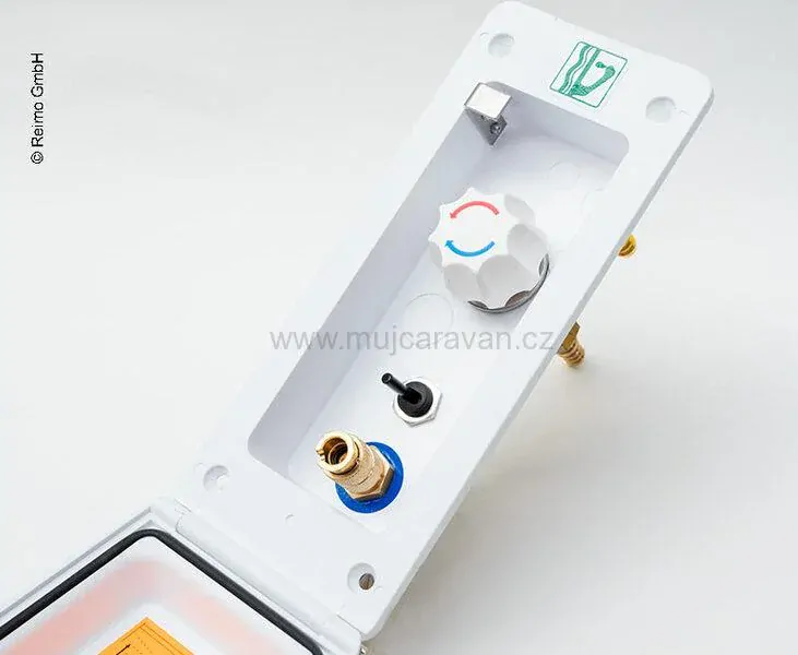 Vodní zásuvka se zámkem + ruční sprchovací set