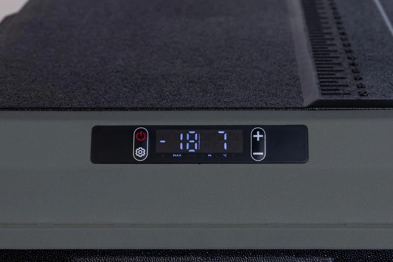 Kompresorový chladicí box Carbest CrossCooler 50DZ