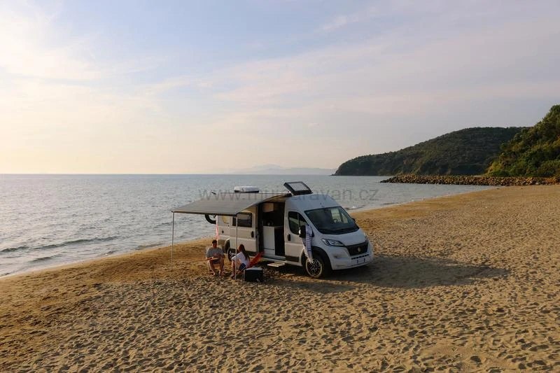Střešní klimatizace Plein-Aircon 12 V