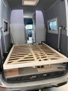 Elektrická spouštěcí postel - pro Mercedes-Benz Sprinter
